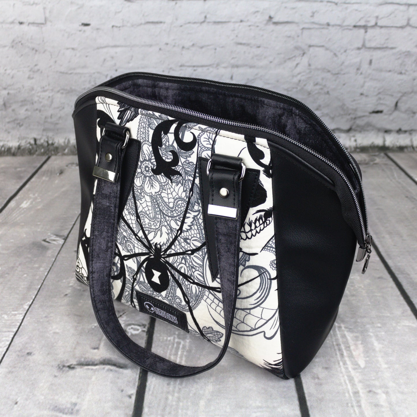 Light Black Widow Annette Handbag