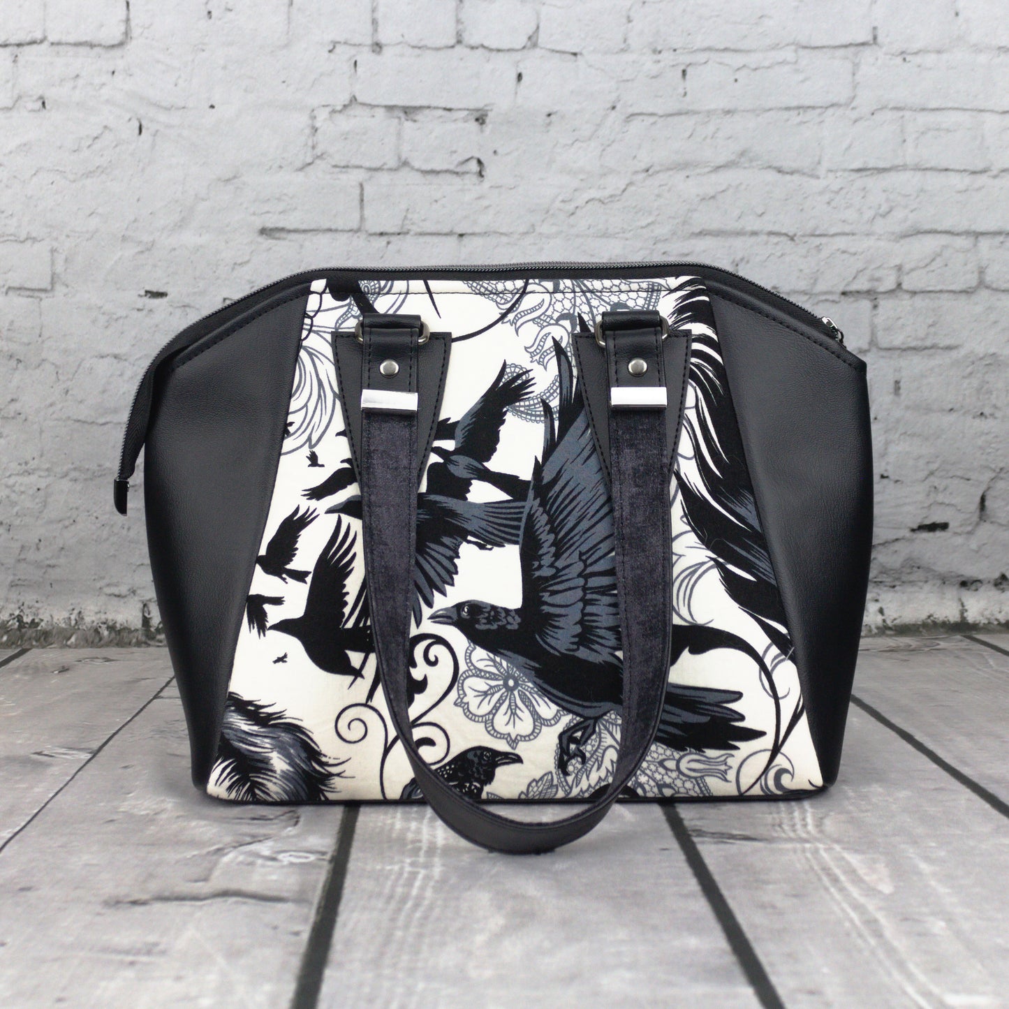 Light Black Widow Annette Handbag