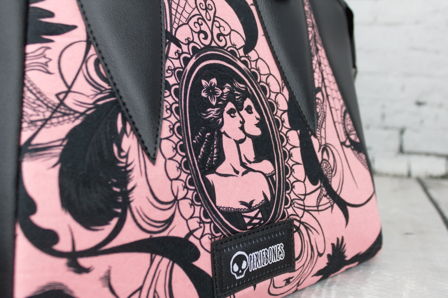 Lady Friends Annette Handbag