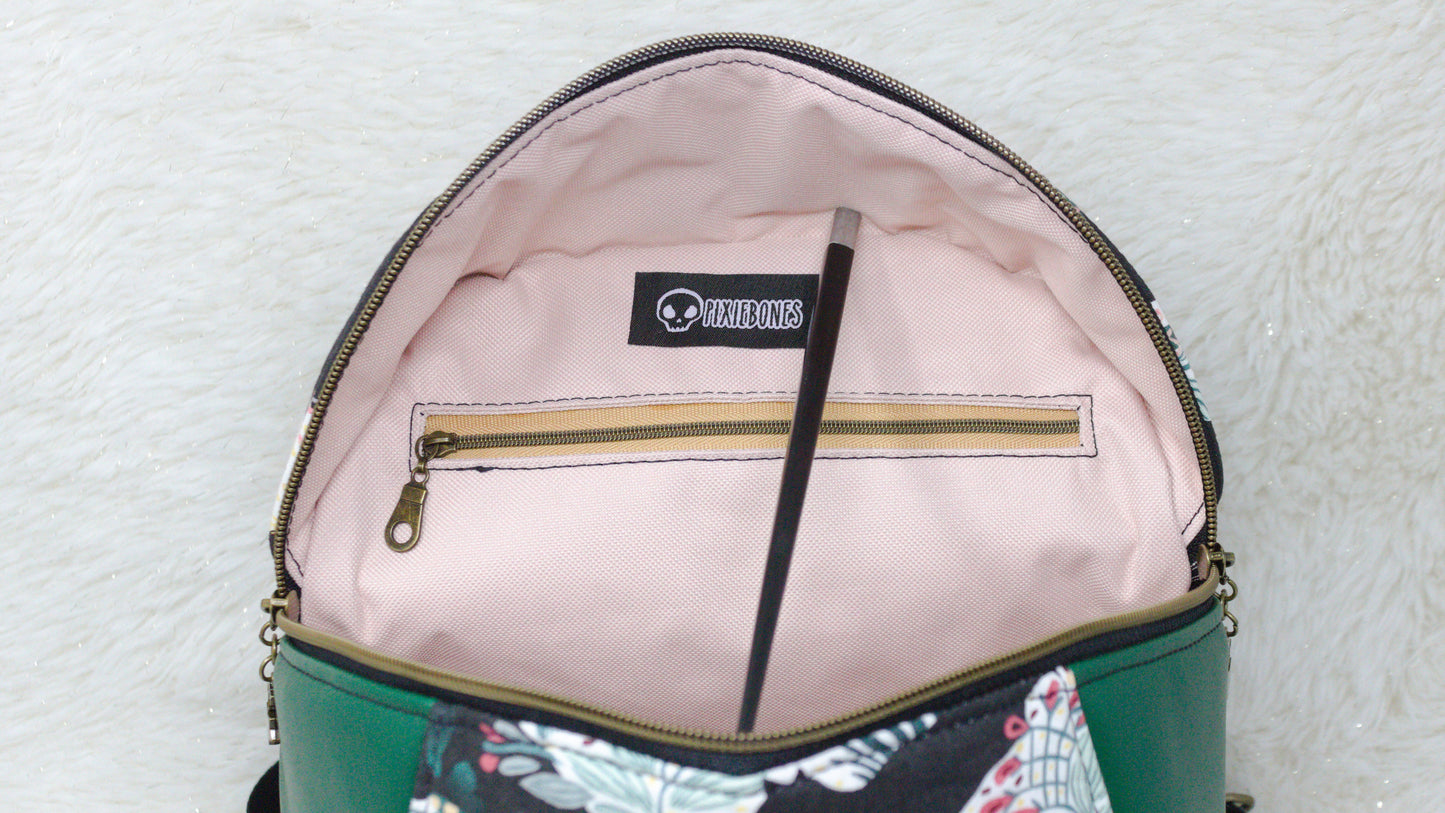 Feline Gardens Loly Backpack
