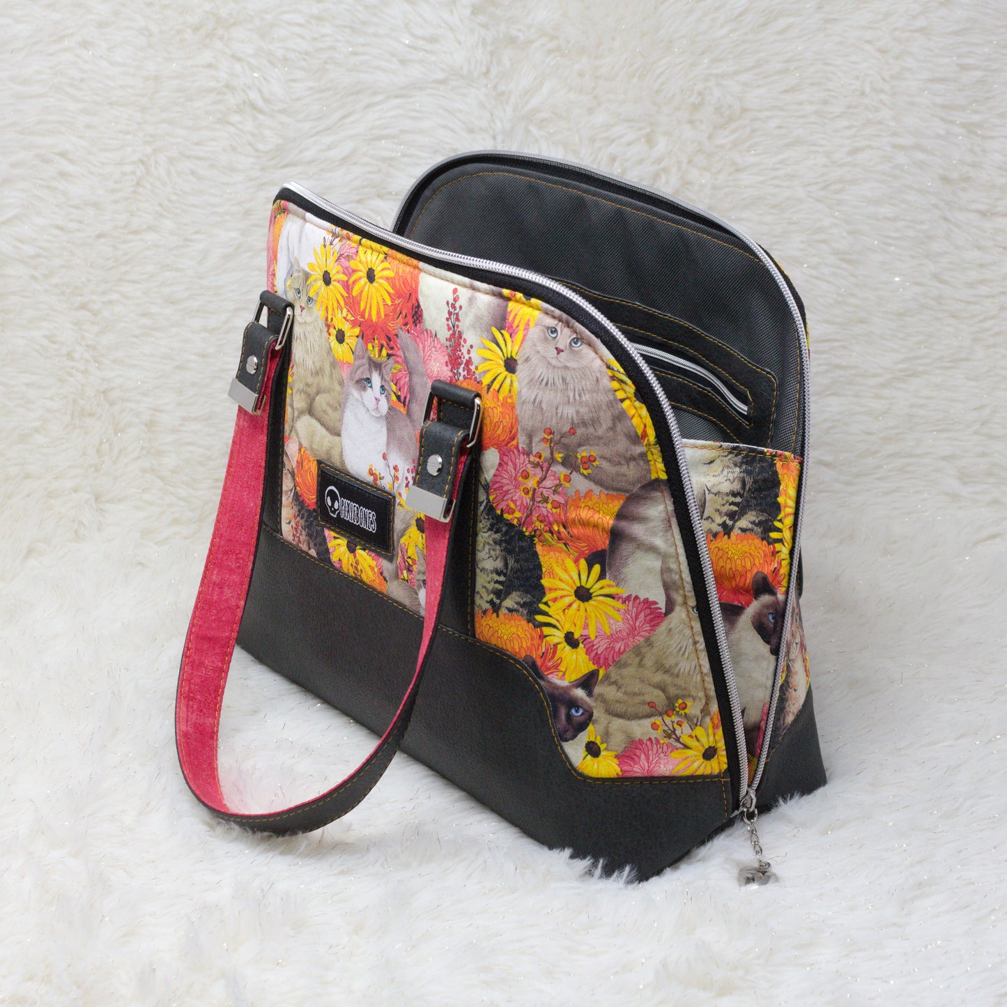 Cats & Flora Boronia Bowler Handbag