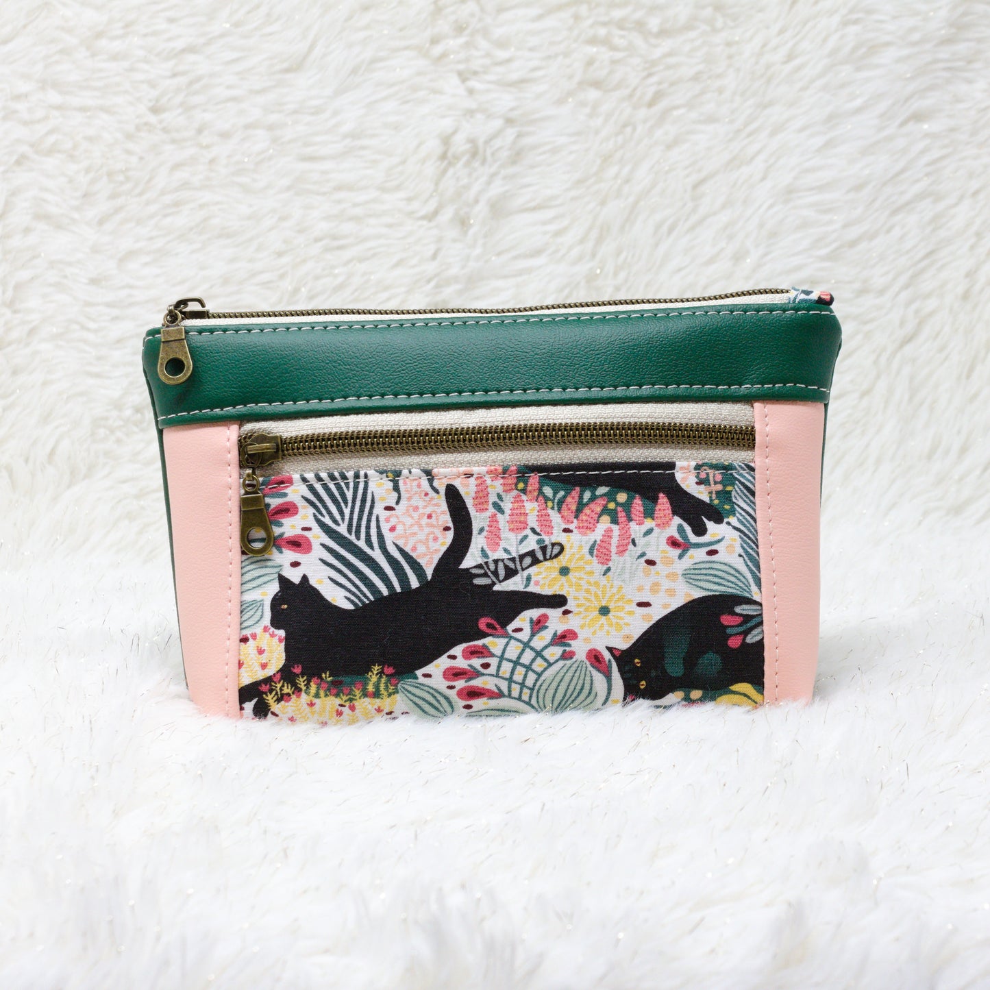 Garden Voids Devon Pouch