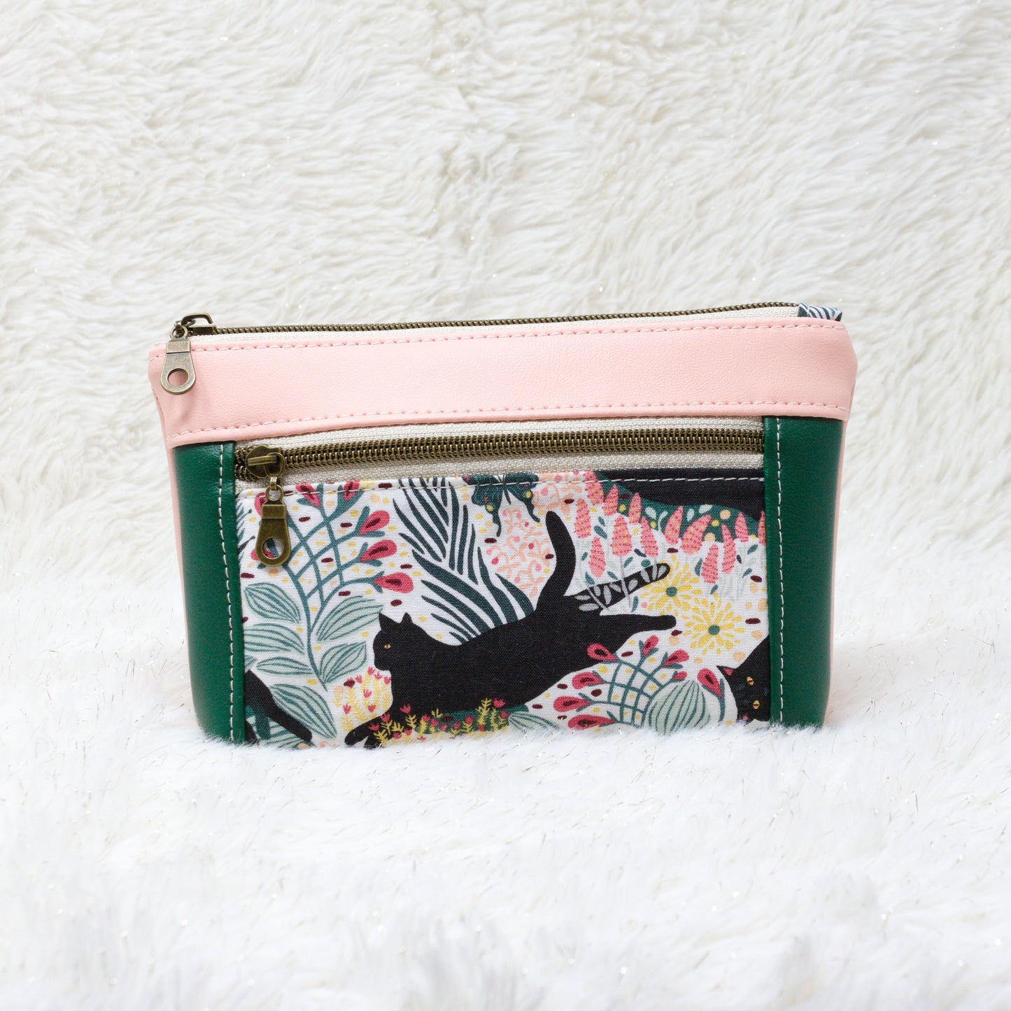 Garden Voids Devon Pouch