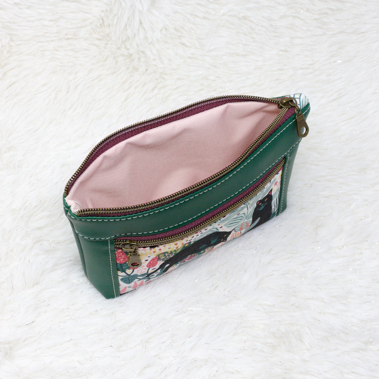 Garden Voids Devon Pouch