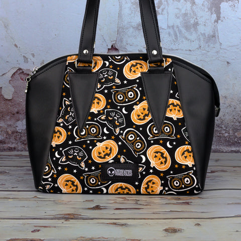 Dark Retro Halloween Annette Handbag