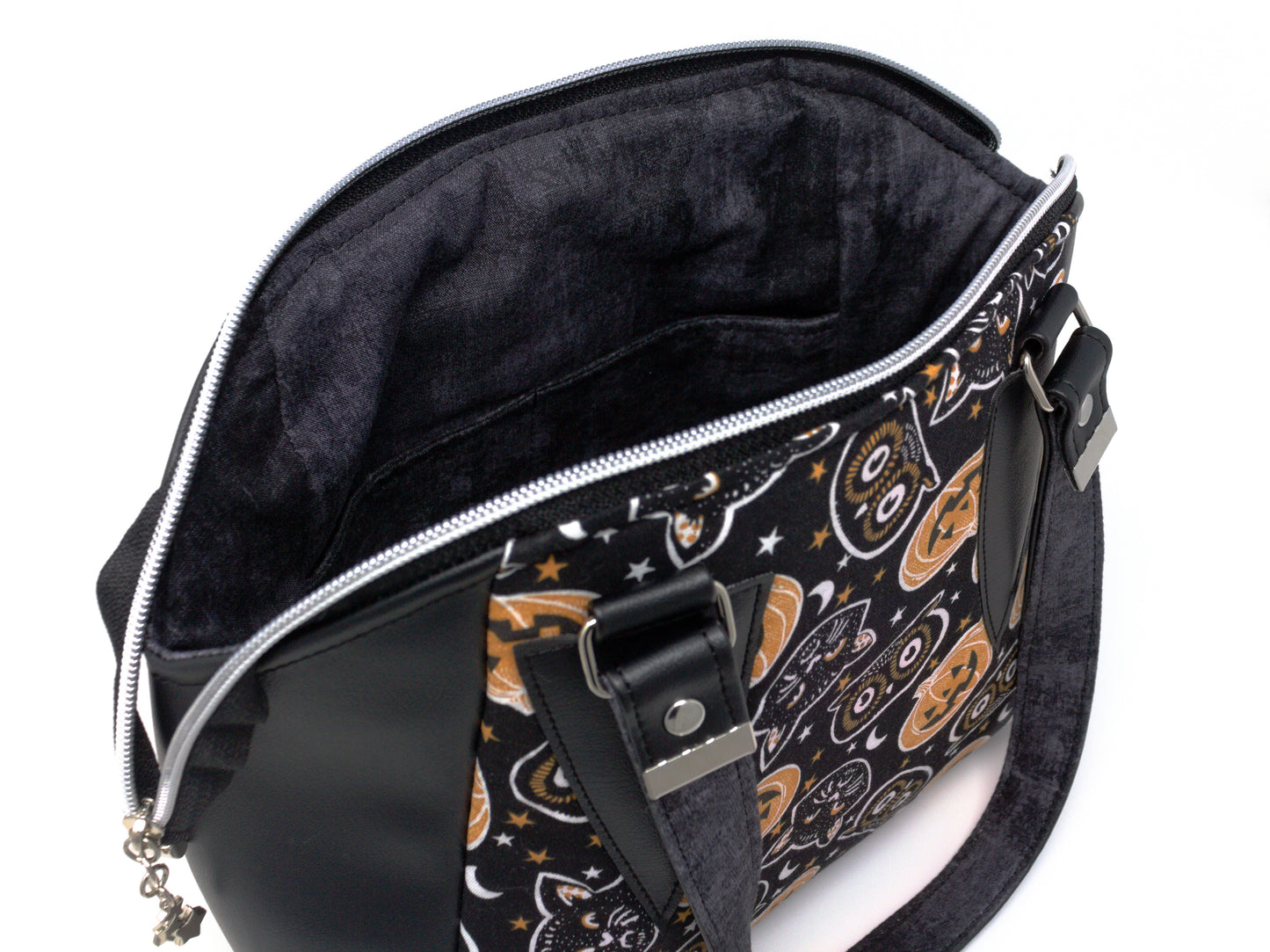 Dark Retro Halloween Annette Handbag